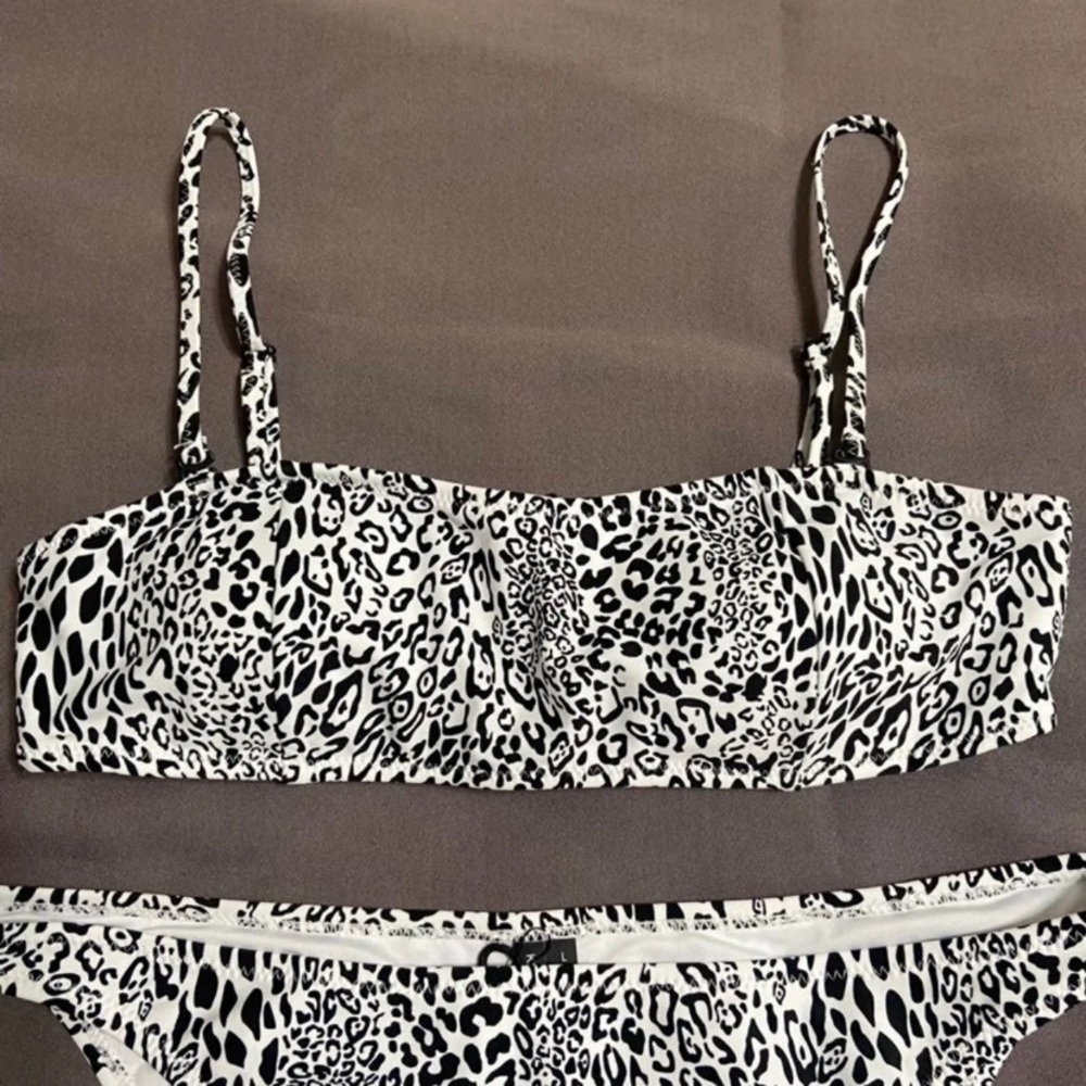 Kendall + Kylie Bikini Set - Picture 4 of 4